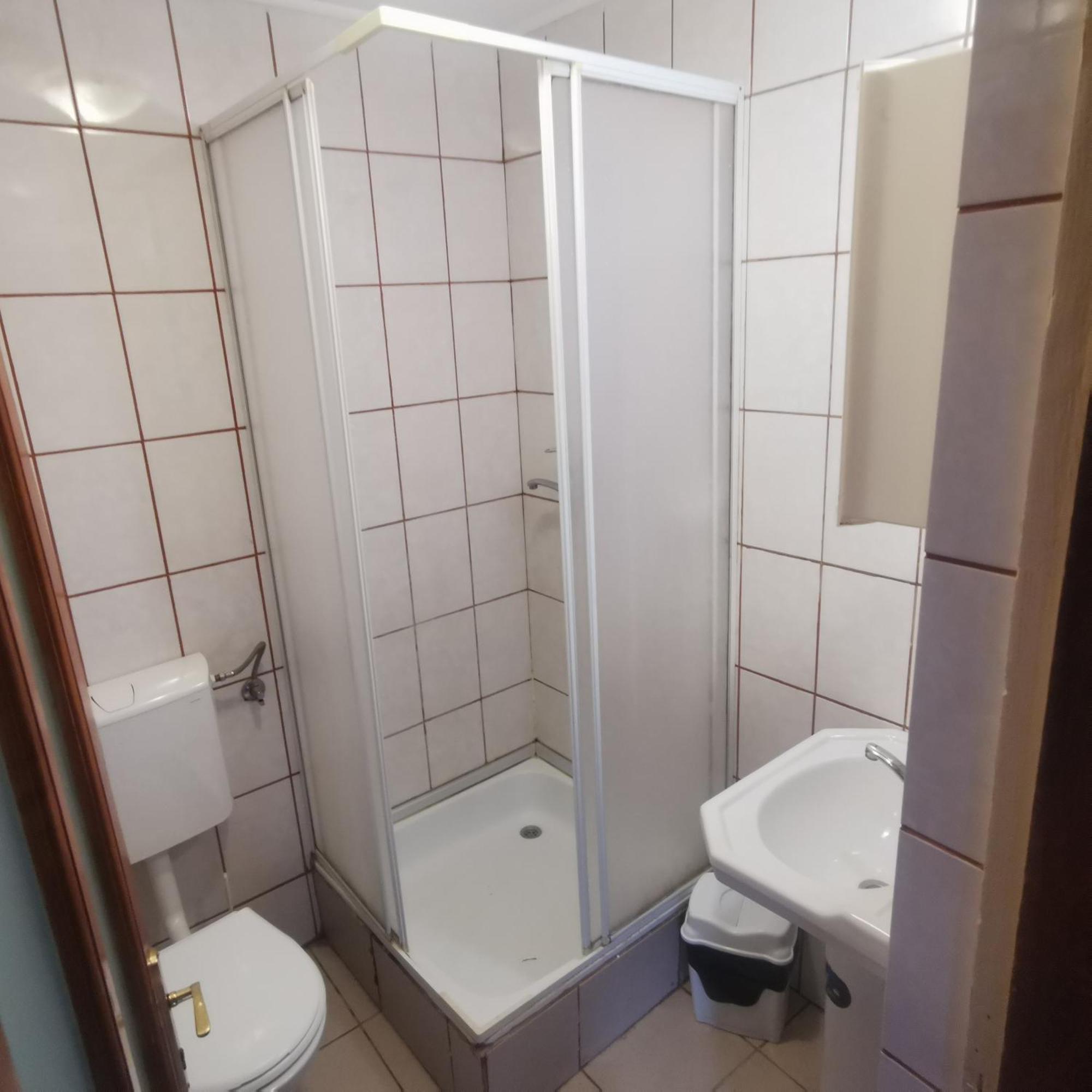 Pensiunea Fara Nume Busteni Ngoại thất bức ảnh